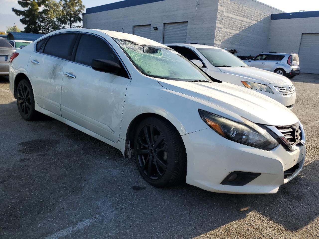 2017 NISSAN ALTIMA 2.5 - Фото 4