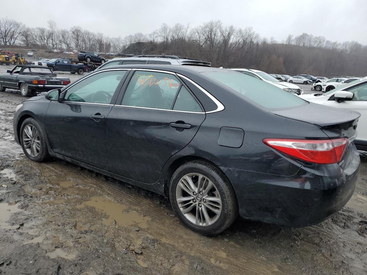 2016 TOYOTA CAMRY LE - Image 2
