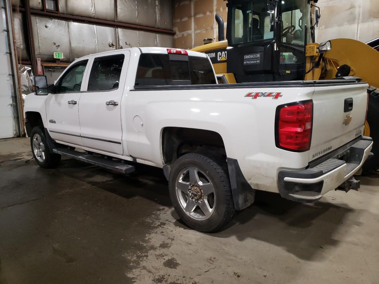 2015 CHEVROLET SILVERADO - Image 2