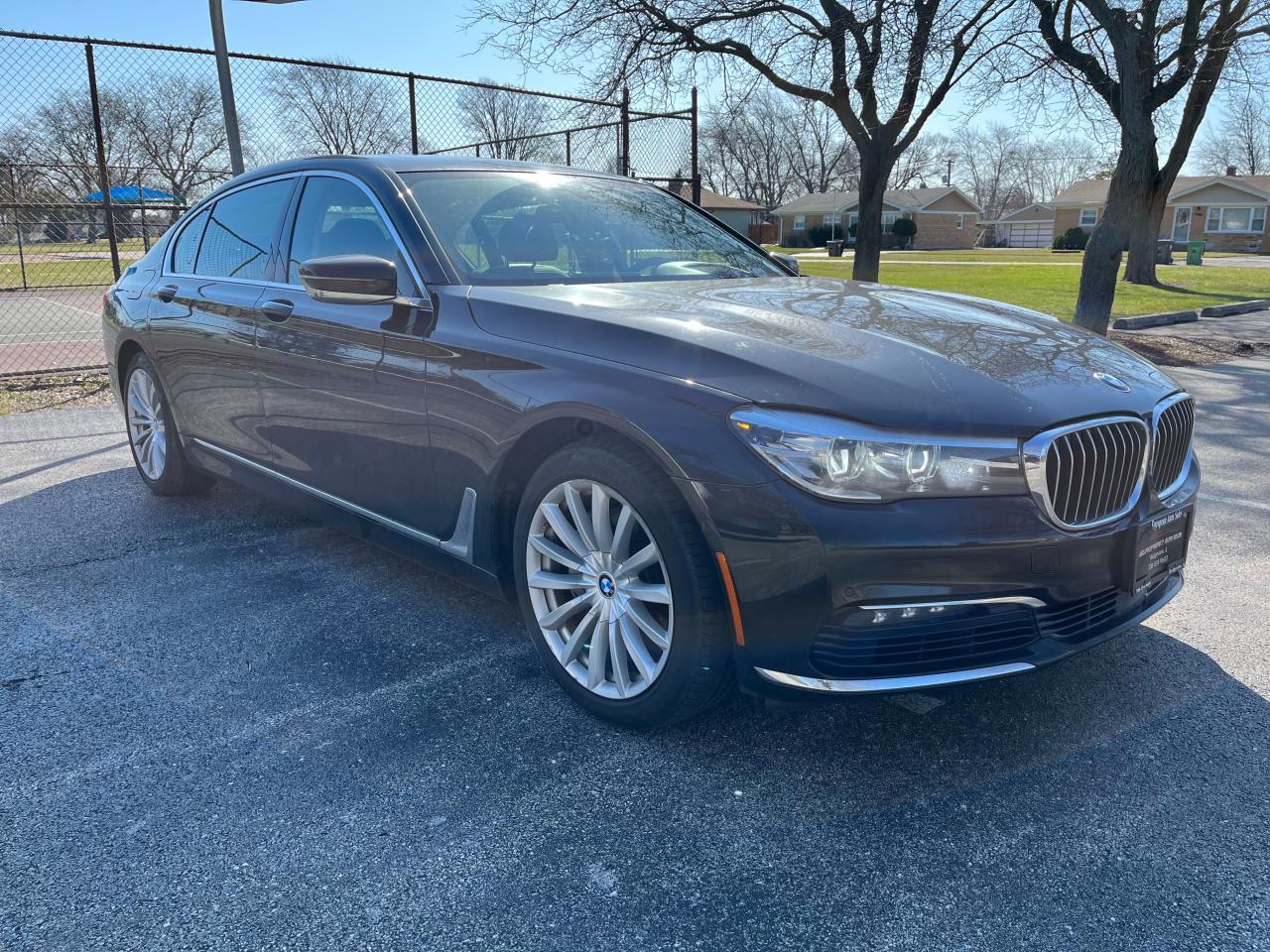 2017 BMW 740 XI car image