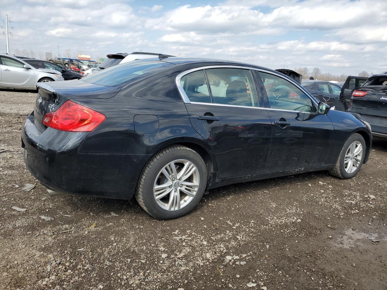 2012 INFINITI G37 - Image 3
