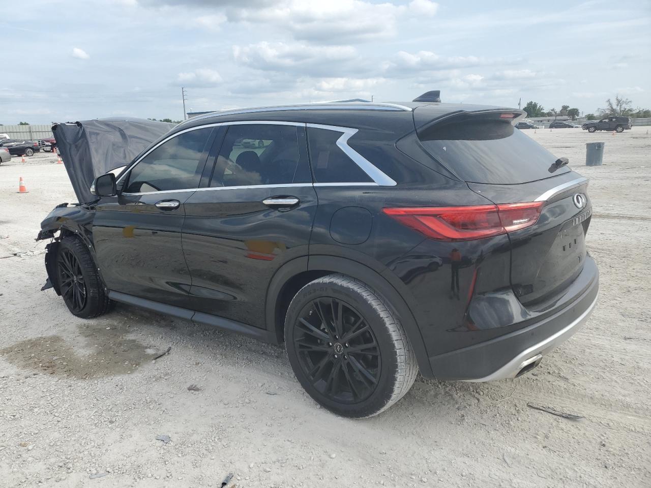 2019 INFINITI QX50 ESSEN - Image 2