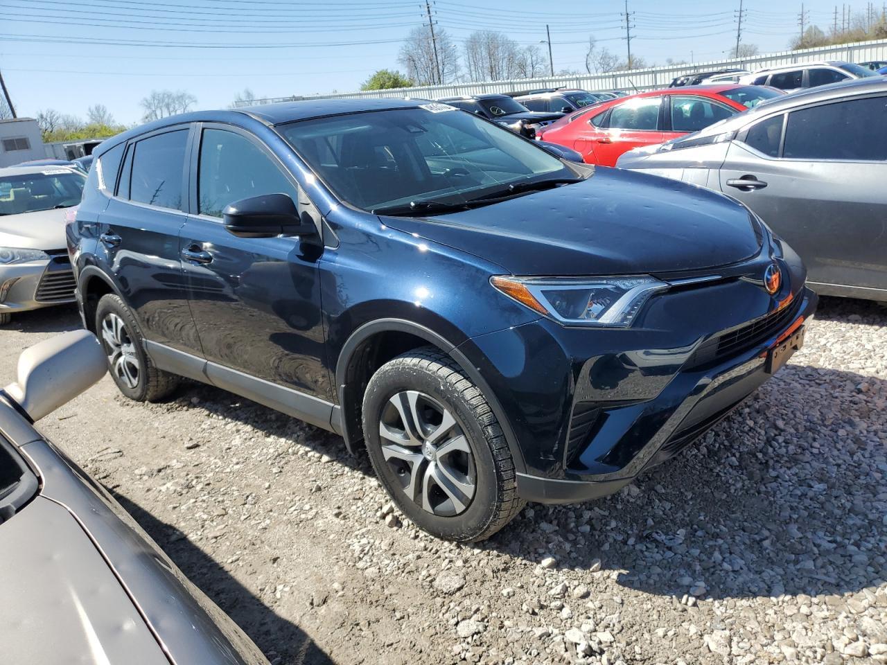 2017 TOYOTA RAV4 LE - Image 4