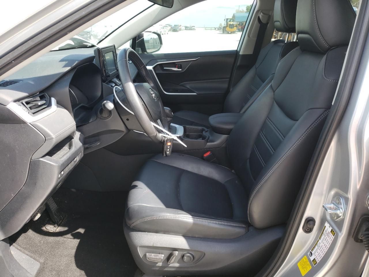 2019 TOYOTA RAV4 XLE P - Image 7