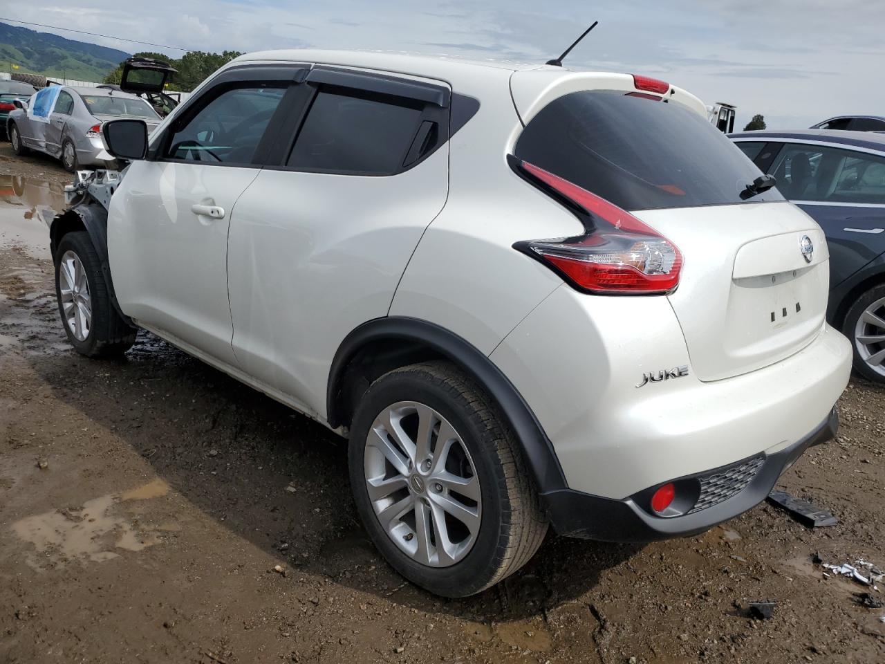 2017 NISSAN JUKE S - Фото 2