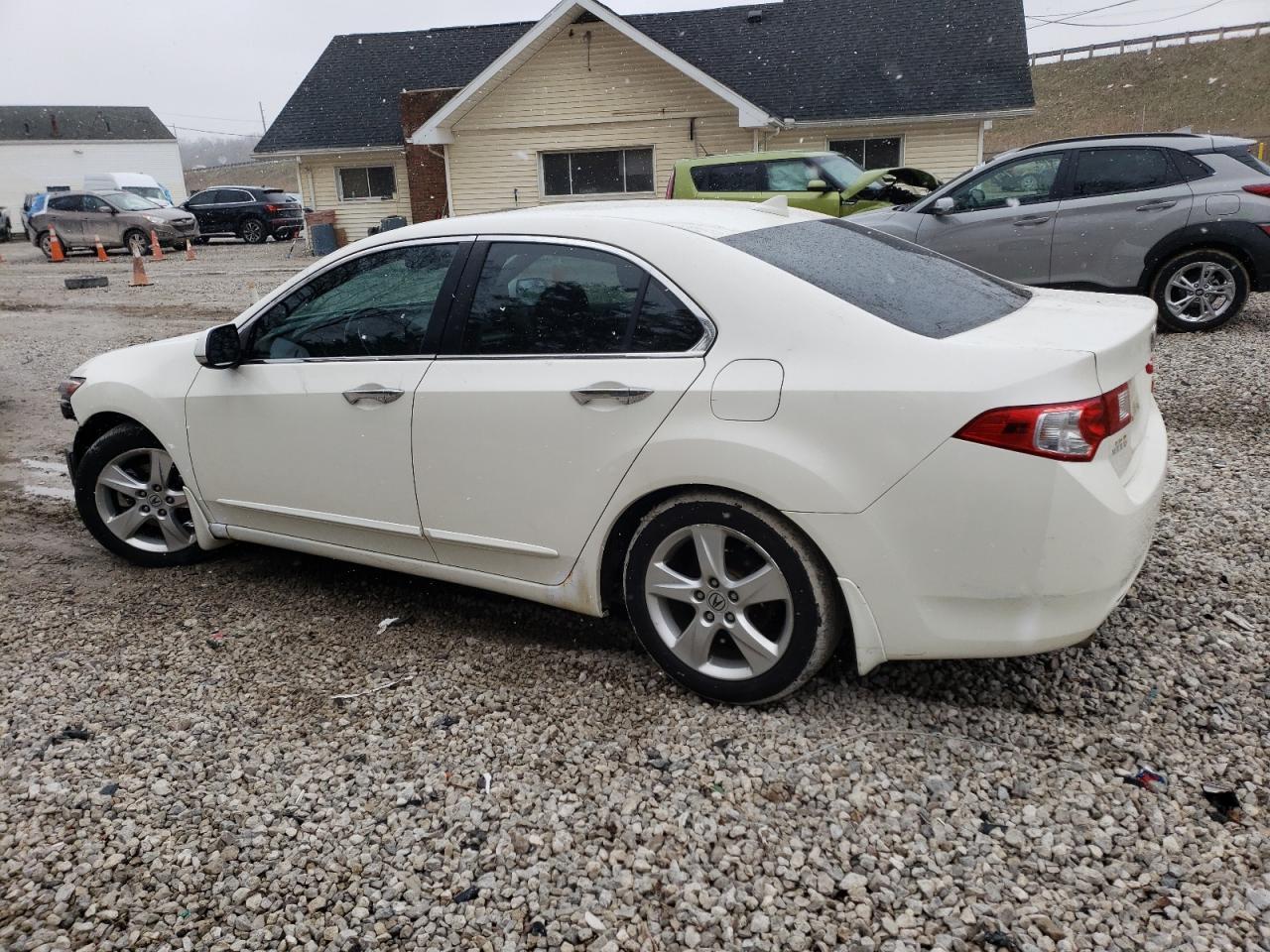 2010 ACURA TSX - Image 2