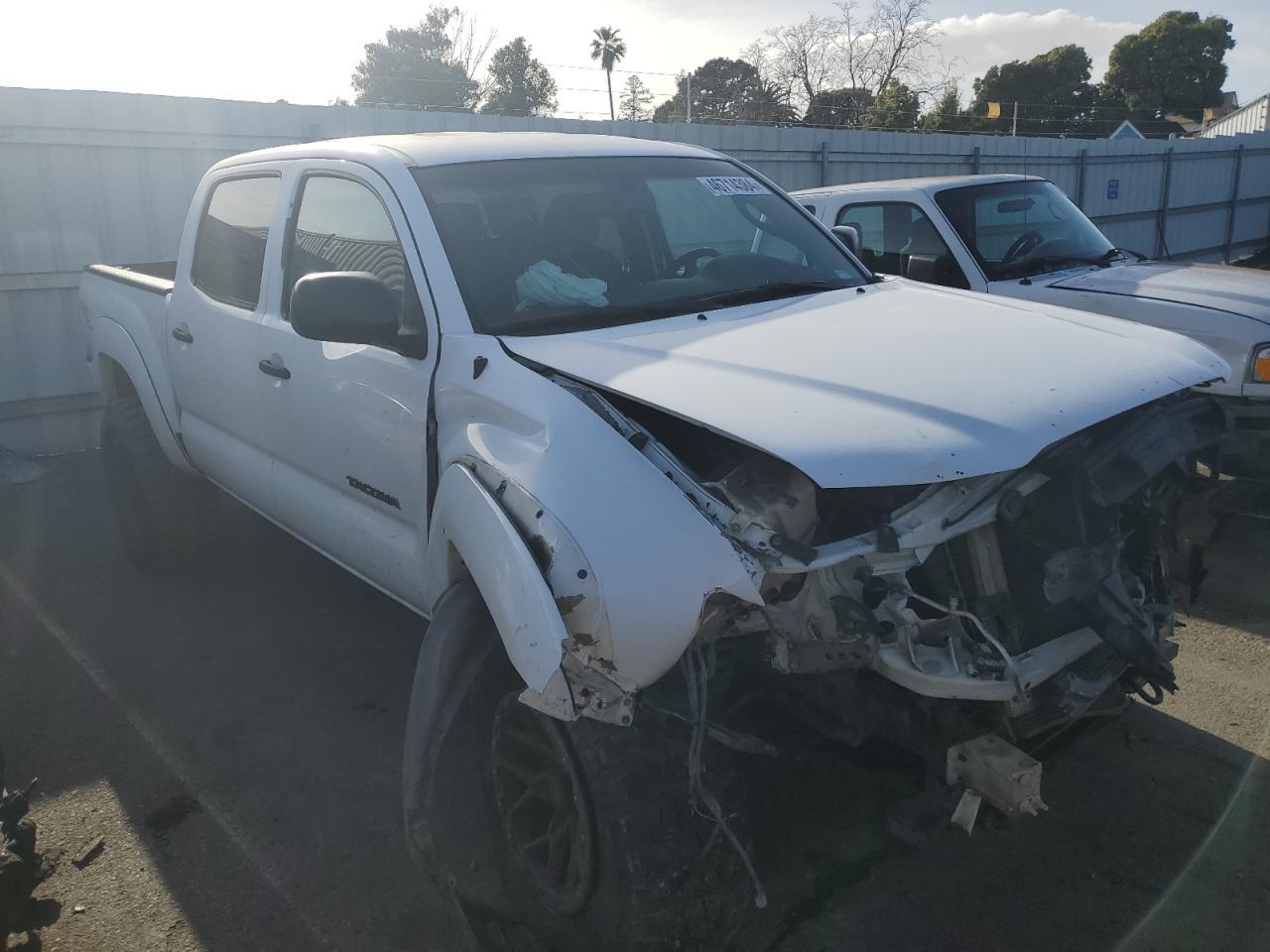 2011 TOYOTA TACOMA DOU - Фото 4