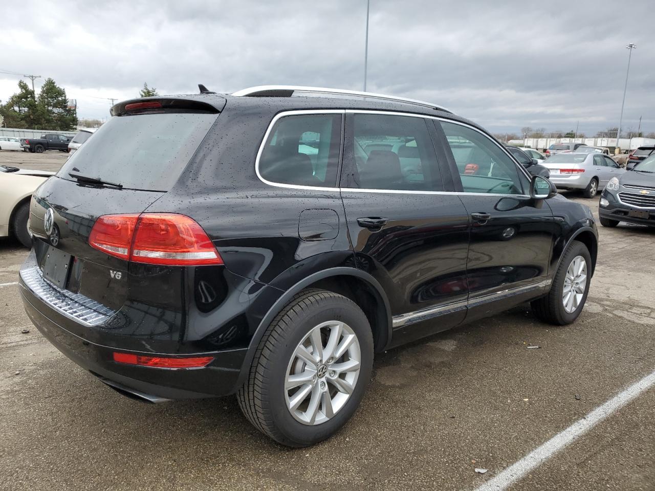 2014 VOLKSWAGEN TOUAREG V6 - Image 3