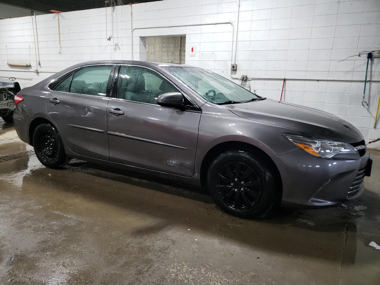 2017 TOYOTA CAMRY LE - Image 4