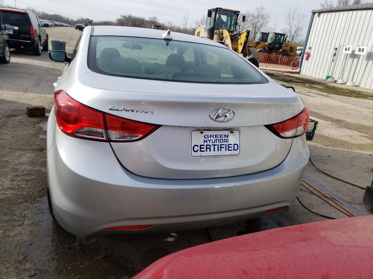 2013 HYUNDAI ELANTRA GL - Image 6