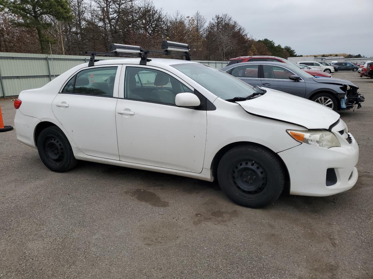 2013 TOYOTA COROLLA BA - Фото 4