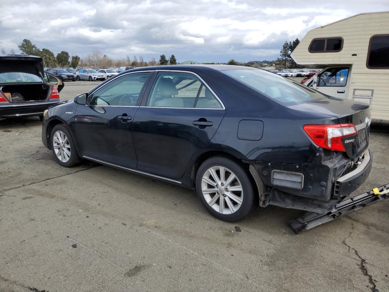2012 TOYOTA CAMRY HYBR - Фото 2