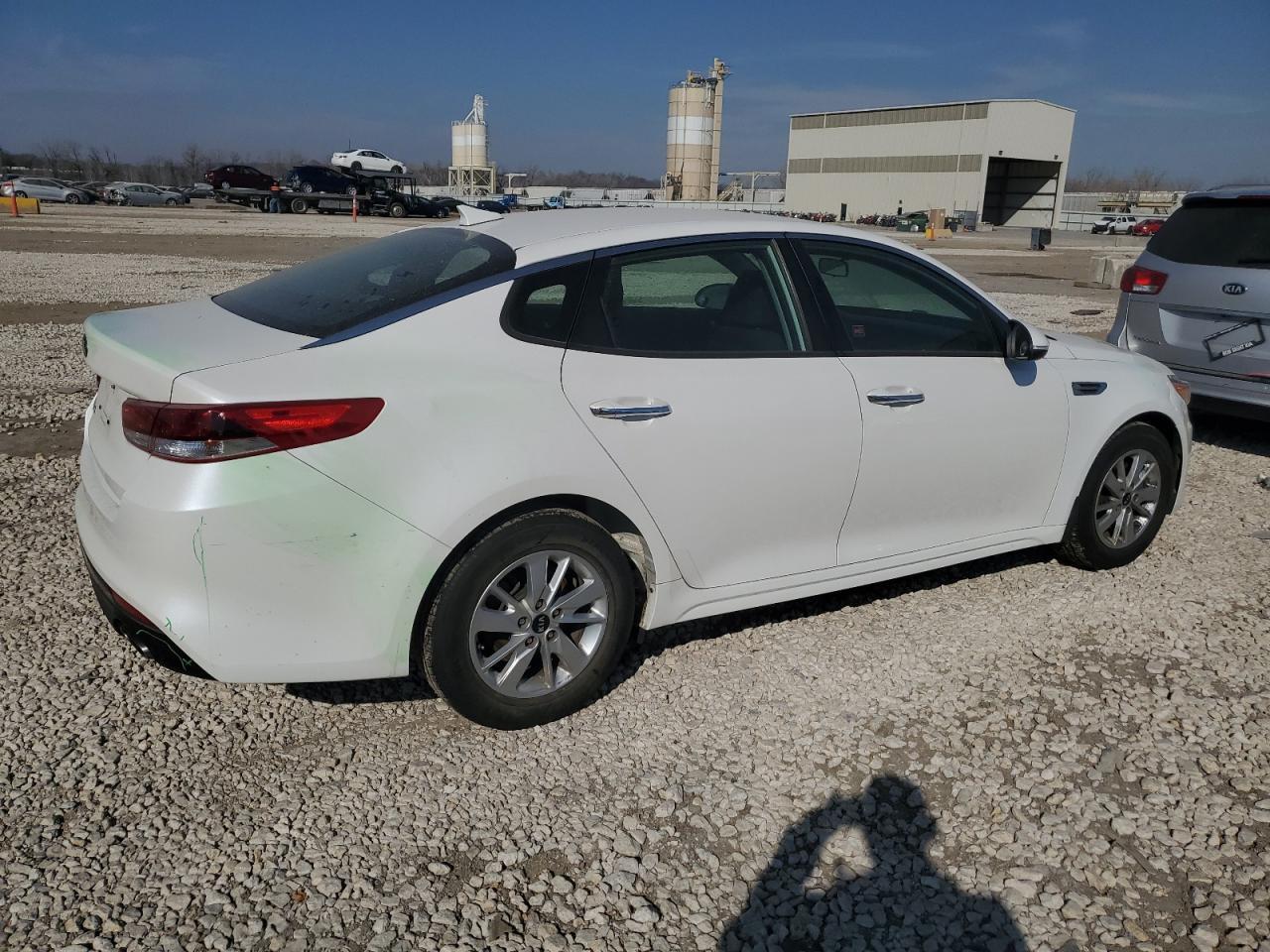 2016 KIA OPTIMA LX - Фото 3