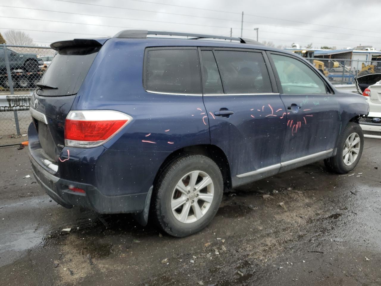 2012 TOYOTA HIGHLANDER - Image 3
