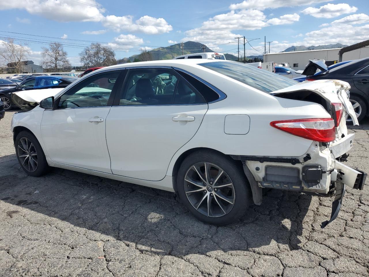 2017 TOYOTA CAMRY LE - Image 2