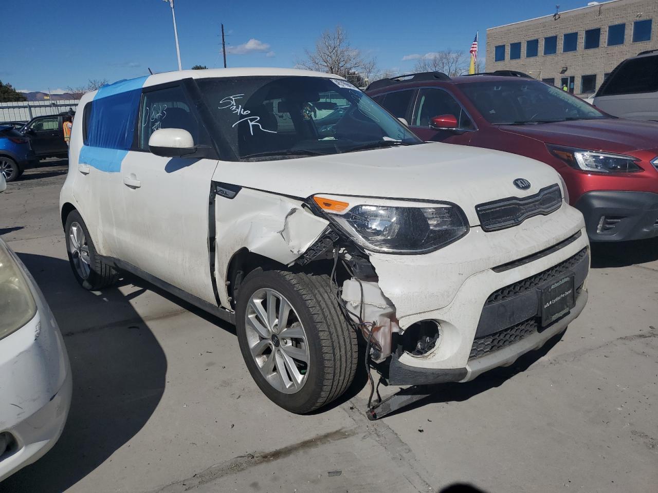 2019 KIA SOUL + - Image 4