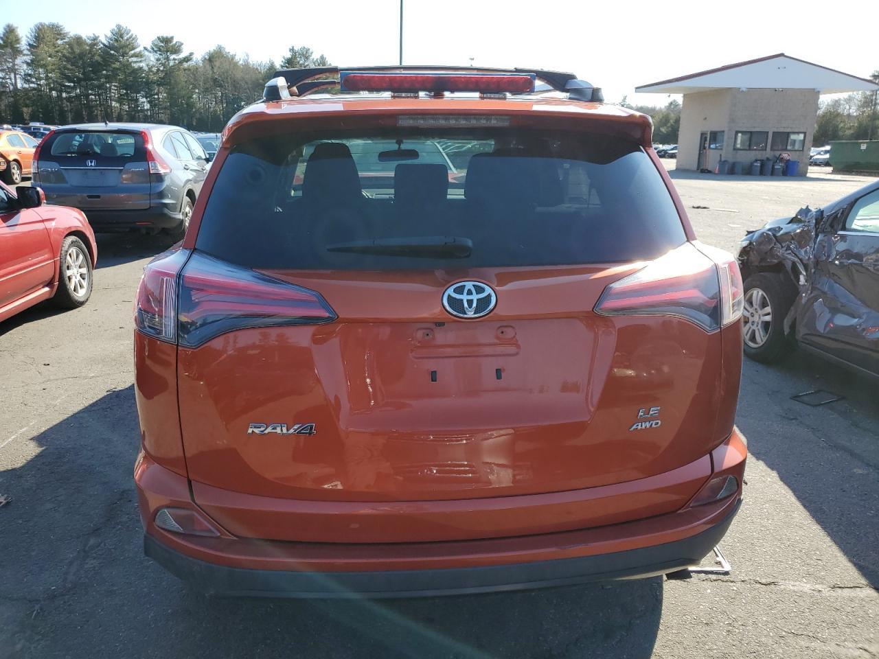 2016 TOYOTA RAV4 LE - Image 6