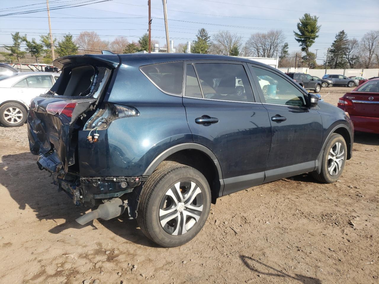 2018 TOYOTA RAV4 LE - Image 3