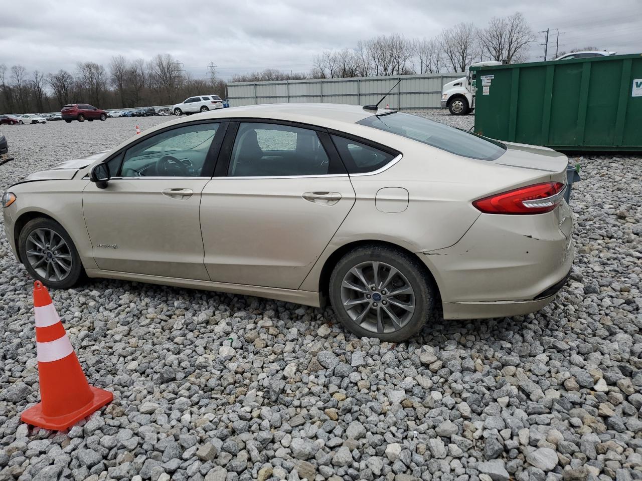 2017 FORD FUSION SE - Image 2