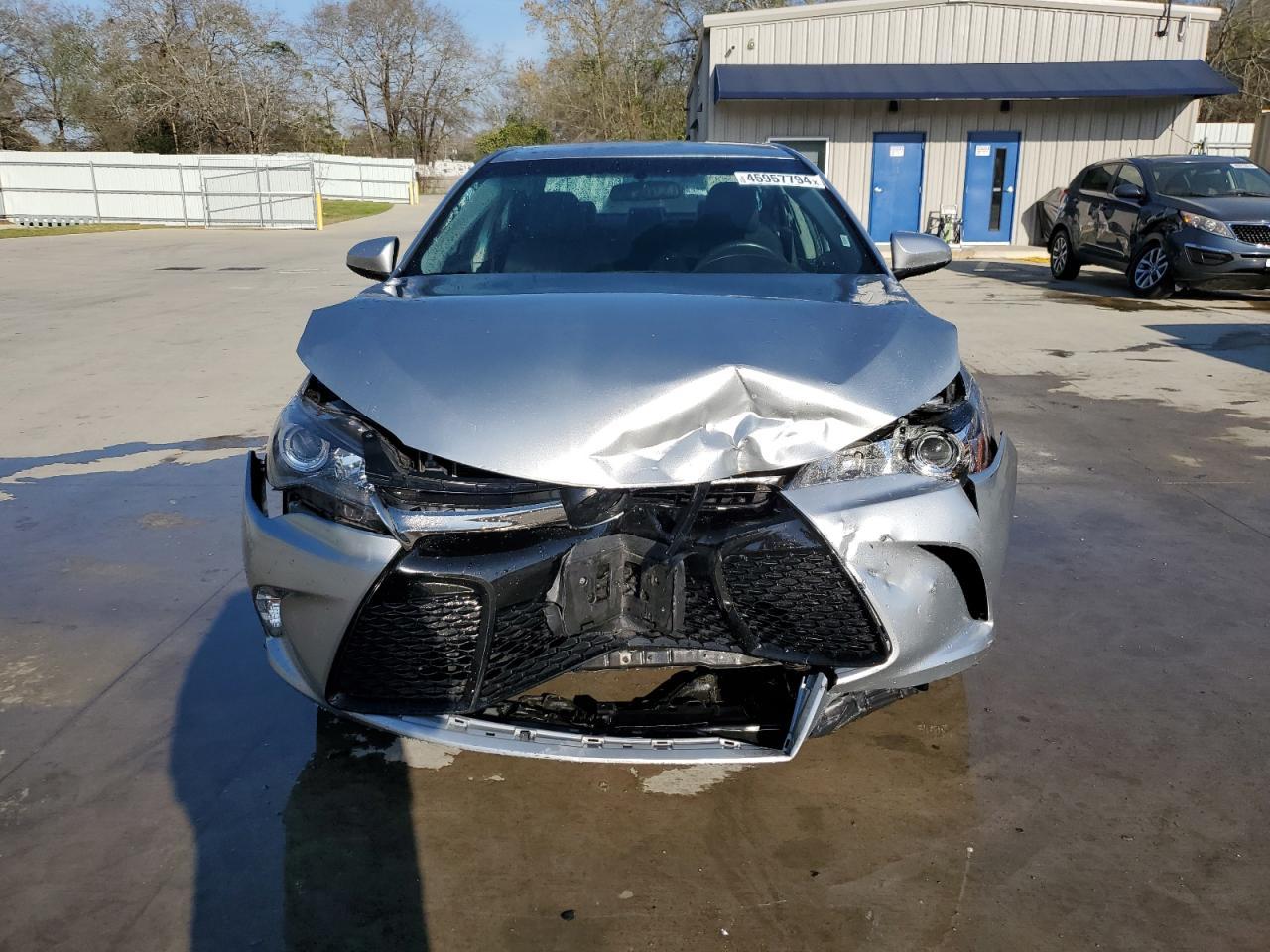 2017 TOYOTA CAMRY LE - Фото 5