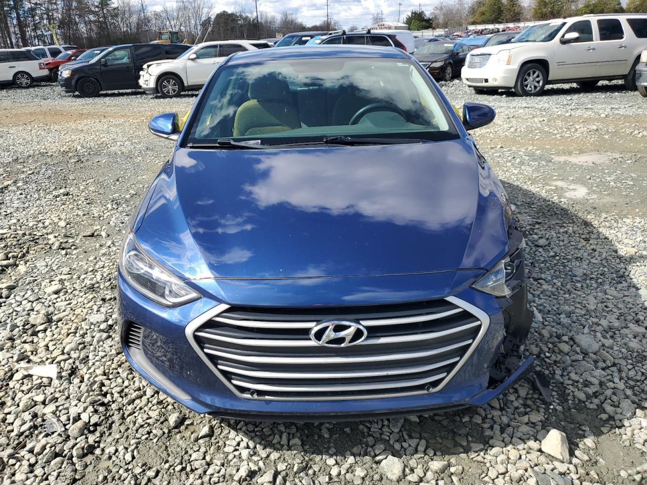 2017 HYUNDAI ELANTRA SE - Фото 5