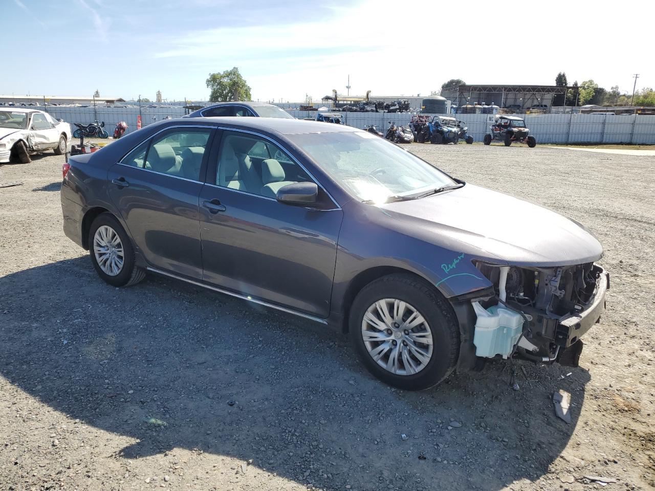 2014 TOYOTA CAMRY L - Image 4