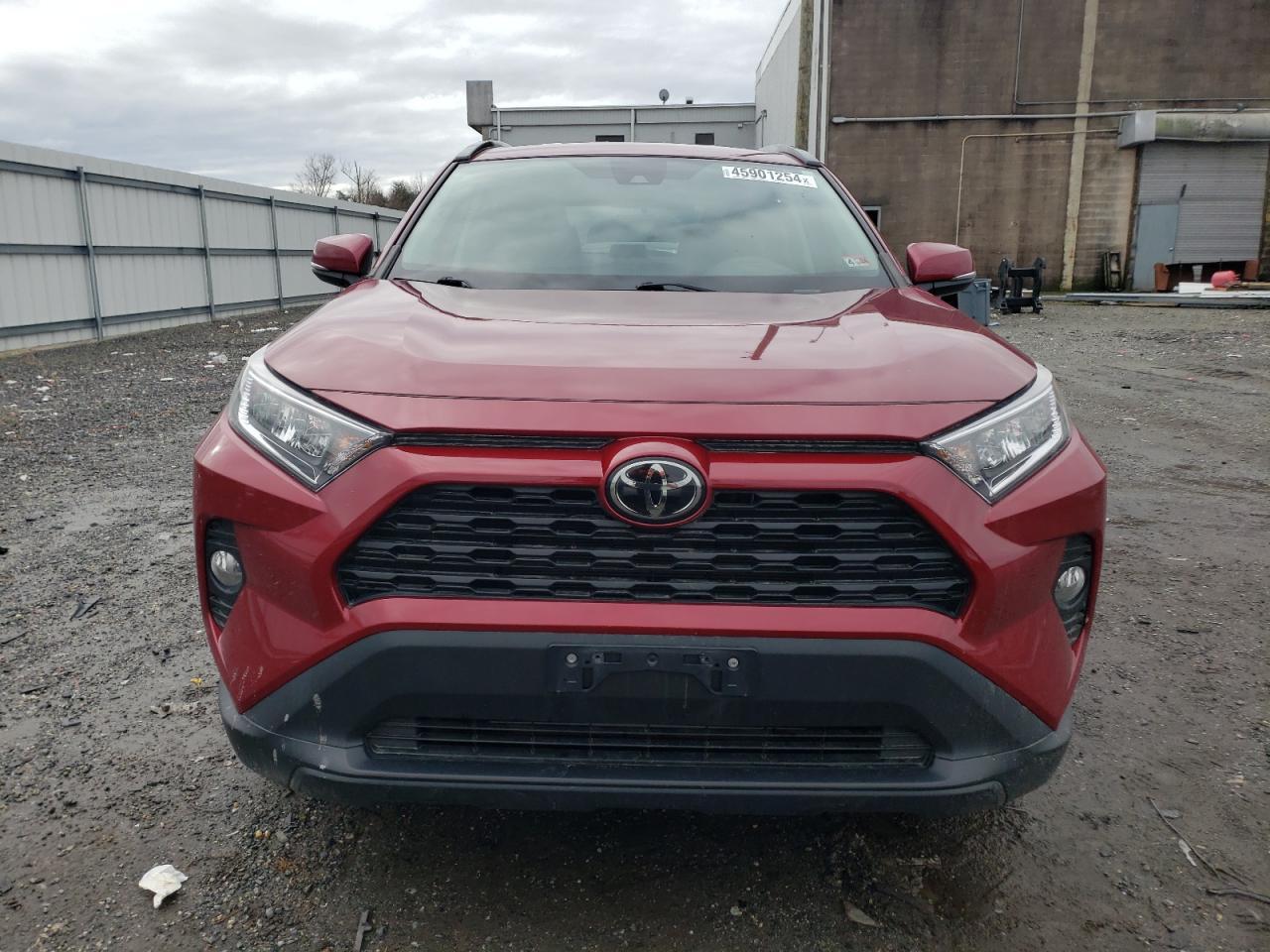 2020 TOYOTA RAV4 XLE - Image 5