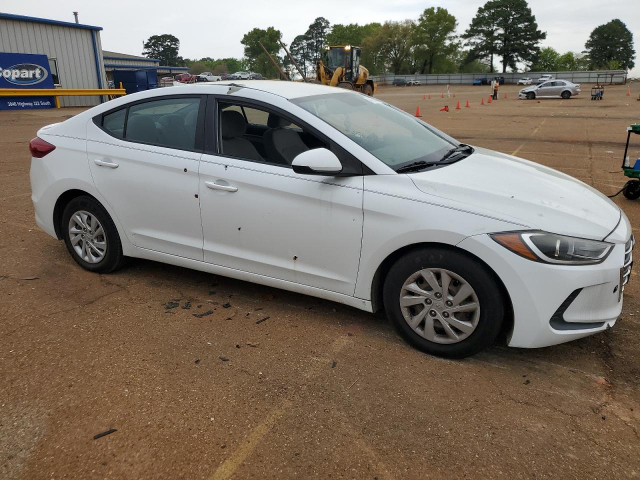 2017 HYUNDAI ELANTRA SE - Image 4