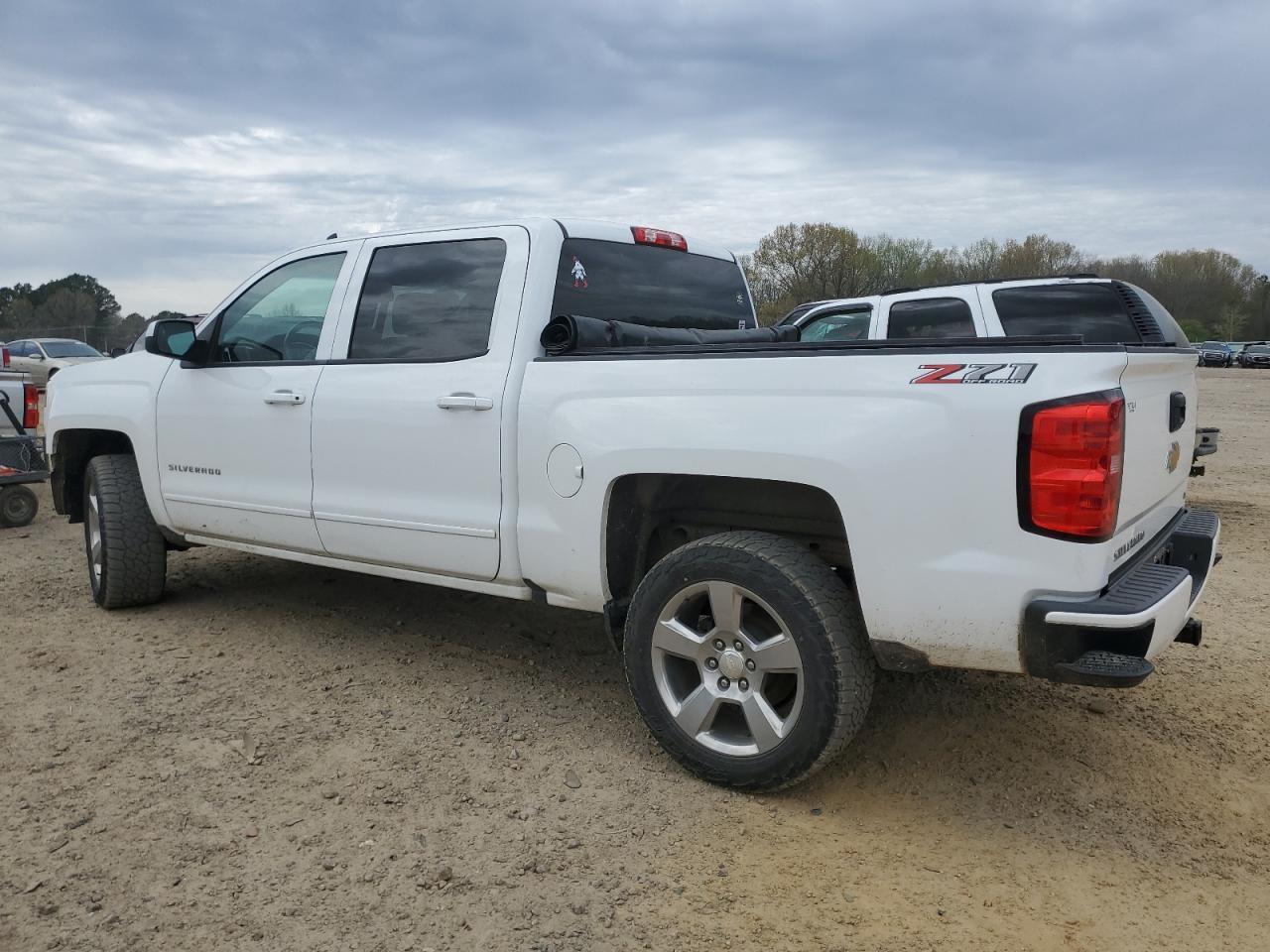 2018 CHEVROLET SILVERADO - Фото 2