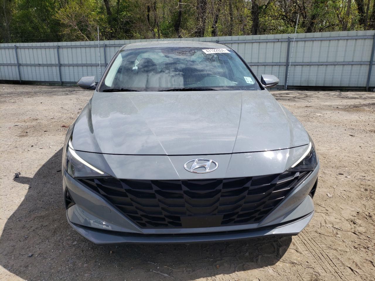 2022 HYUNDAI ELANTRA SE - Фото 5
