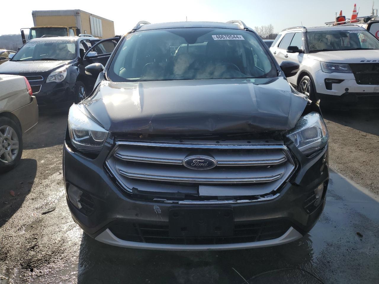 2017 FORD ESCAPE TIT - Image 5