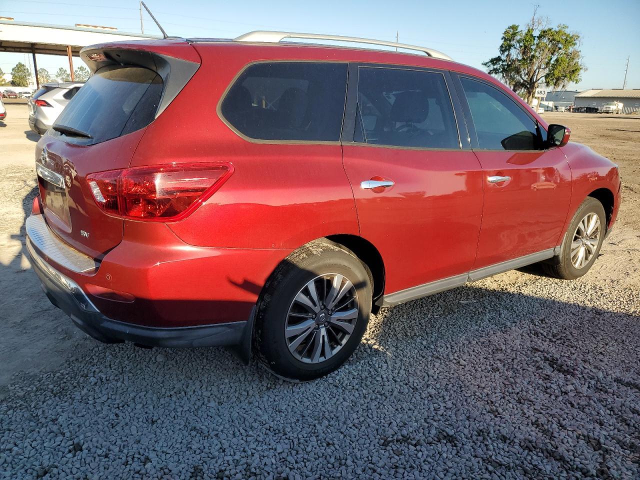 2018 NISSAN PATHFINDER - Фото 3