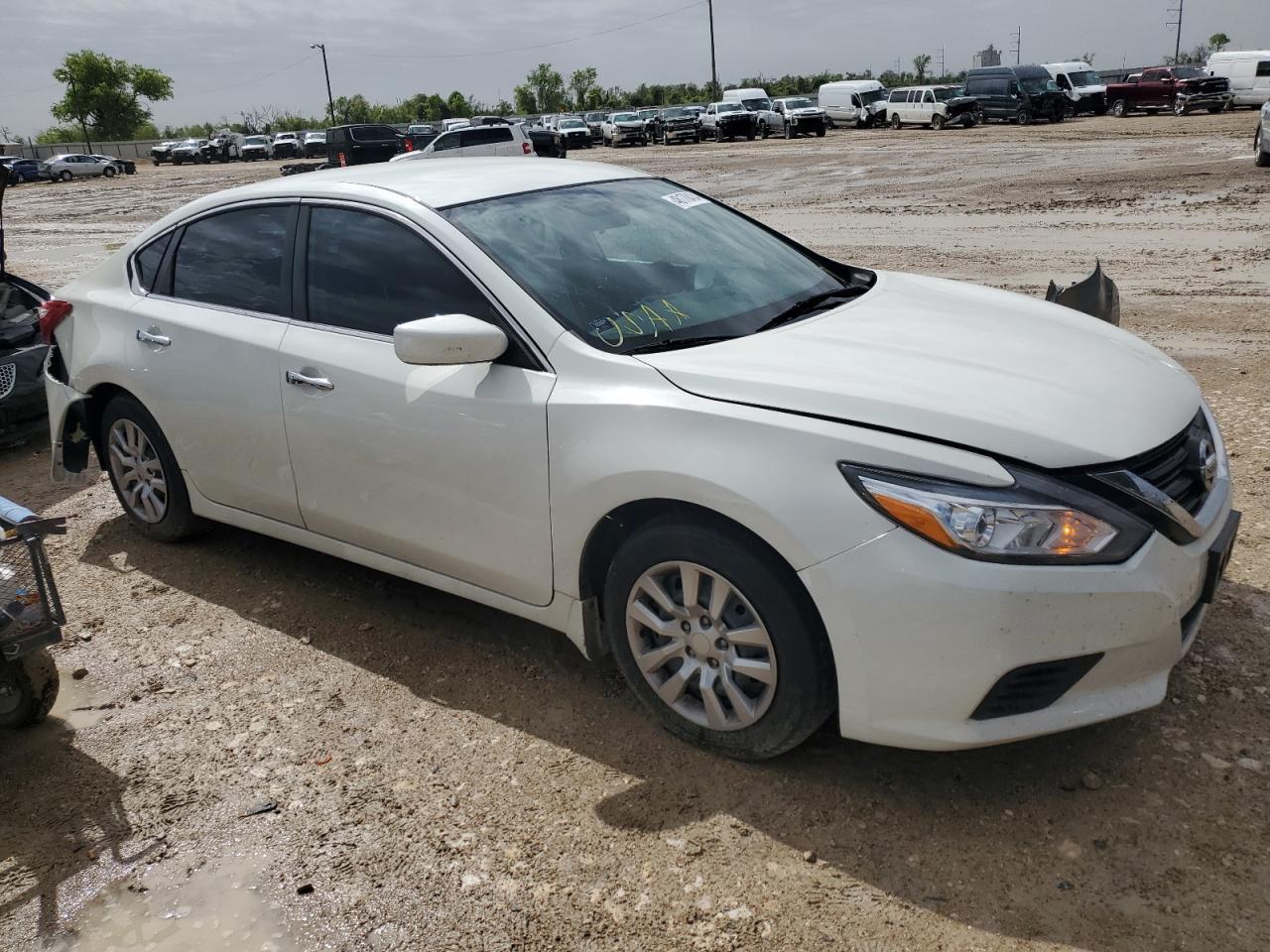 2016 NISSAN ALTIMA 2.5 - Фото 4