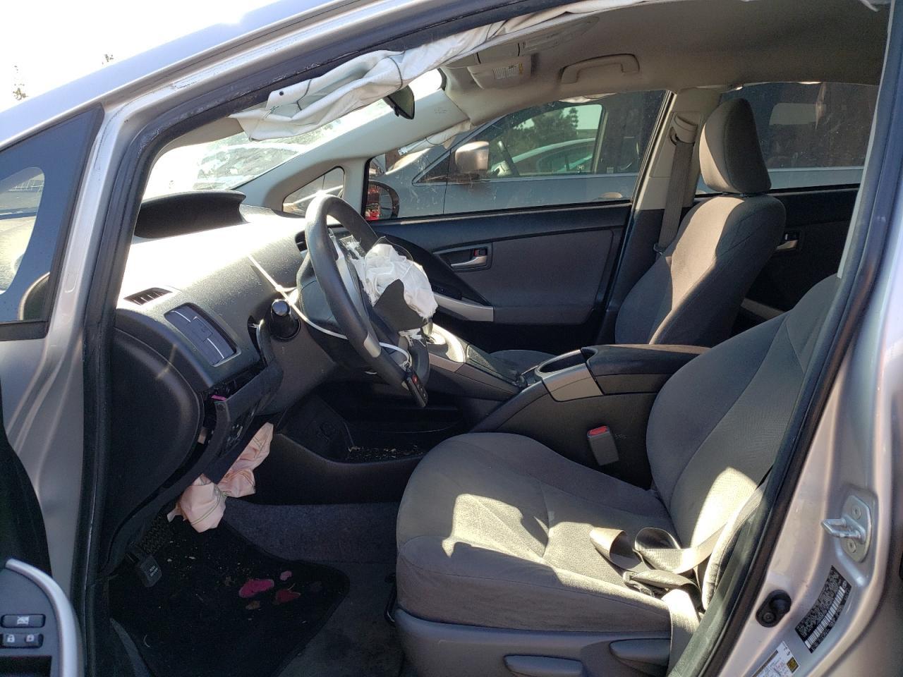 2015 TOYOTA PRIUS PLUG - Image 7
