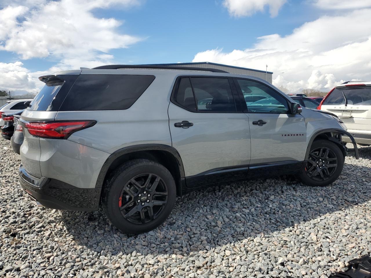 2023 CHEVROLET TRAVERSE P - Image 3