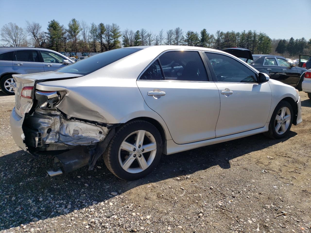 2014 TOYOTA CAMRY L - Фото 3