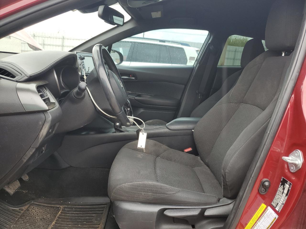 2018 TOYOTA C-HR XLE - Фото 7