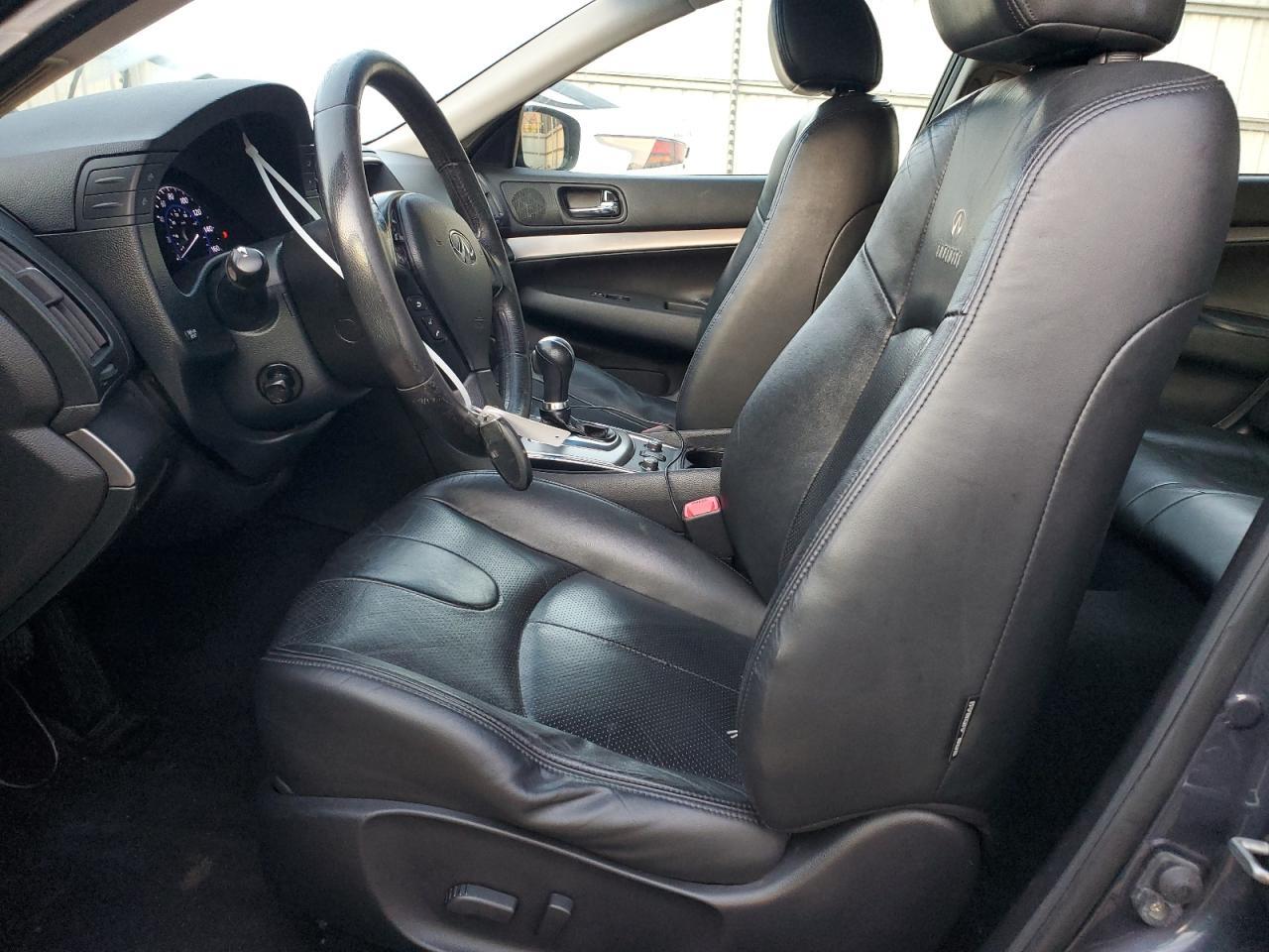 2011 INFINITI G37 - Image 7