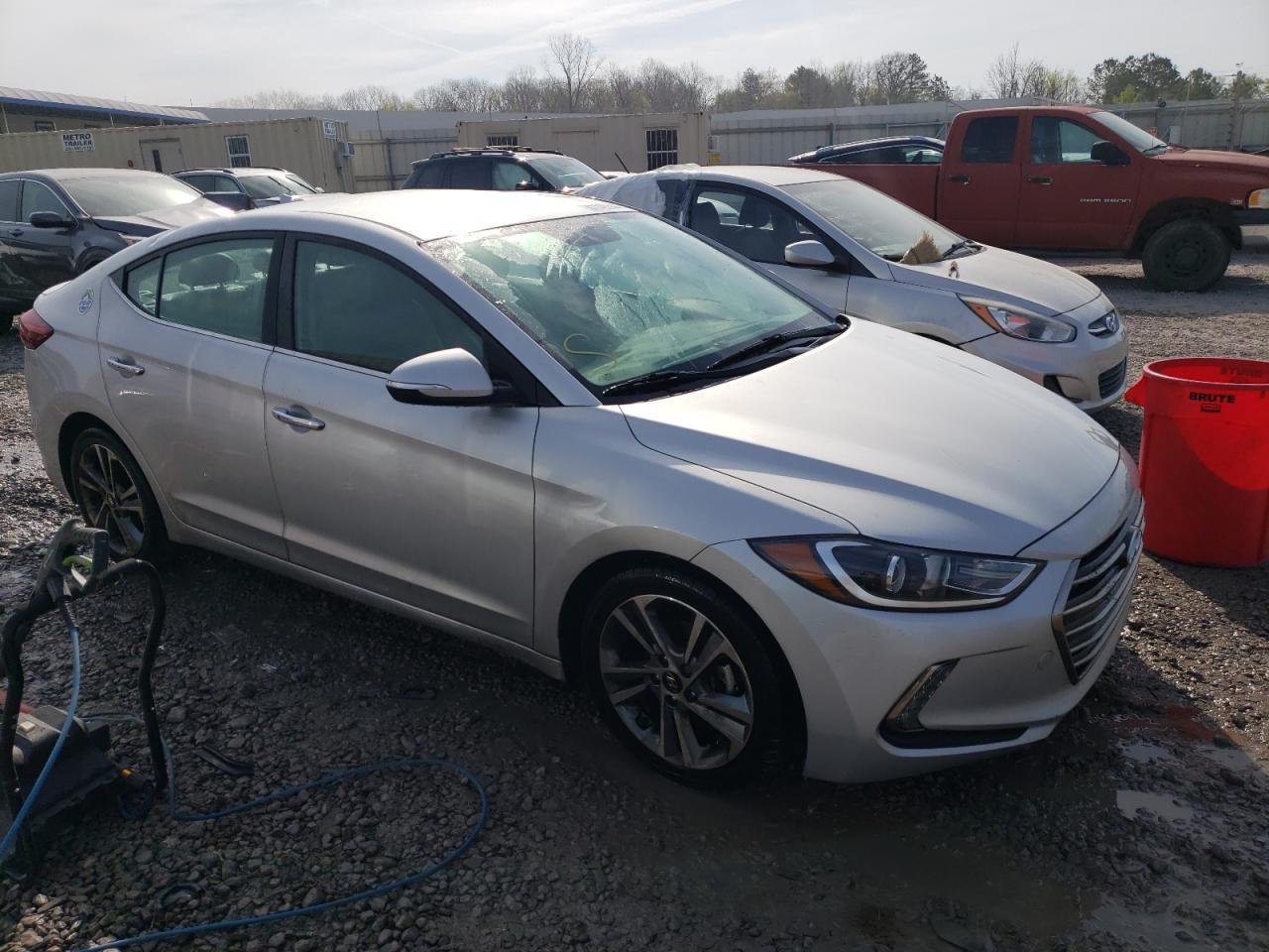 2017 HYUNDAI ELANTRA SE - Фото 4