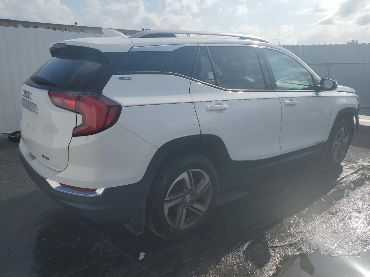 2018 GMC TERRAIN SL - Image 3