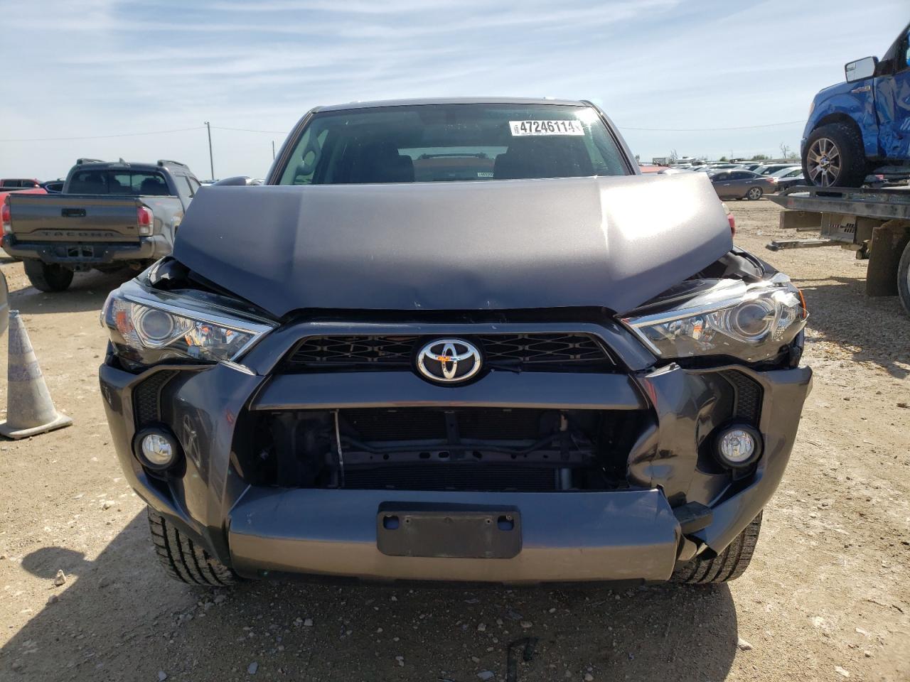2017 TOYOTA 4RUNNER SR - Фото 5