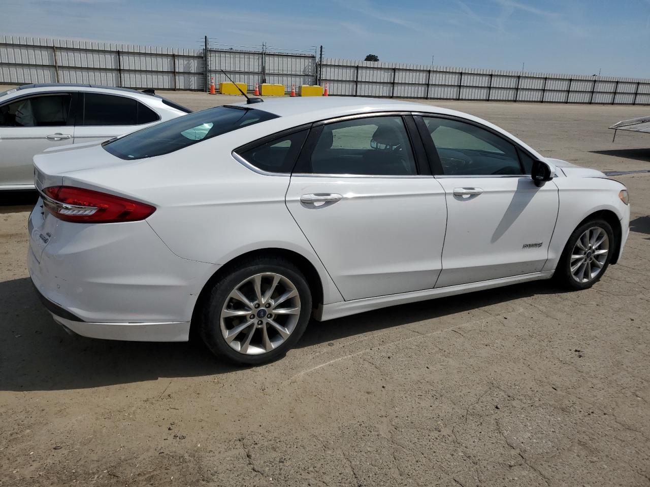 2017 FORD FUSION SE - Фото 3