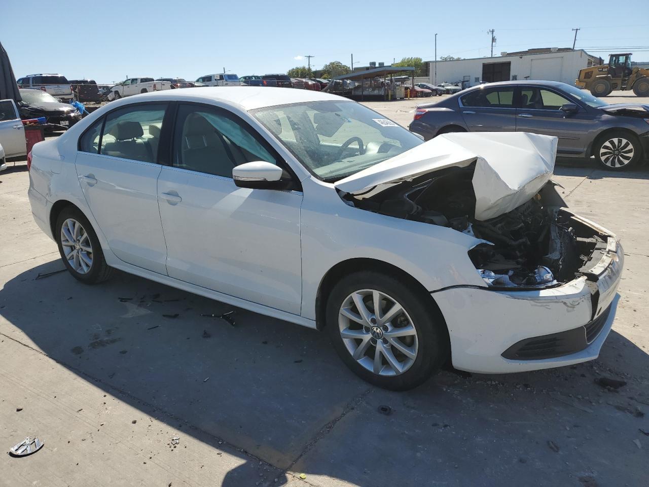 2014 VOLKSWAGEN JETTA SE - Image 4