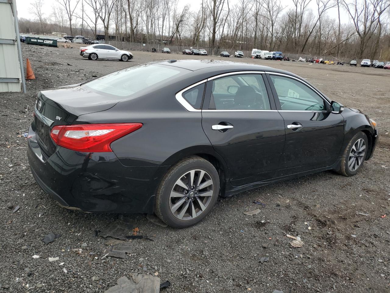 2017 NISSAN ALTIMA 2.5 - Фото 3