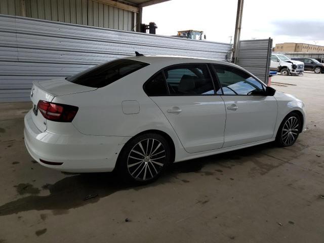 2016 Volkswagen Jetta Sport - Image 3