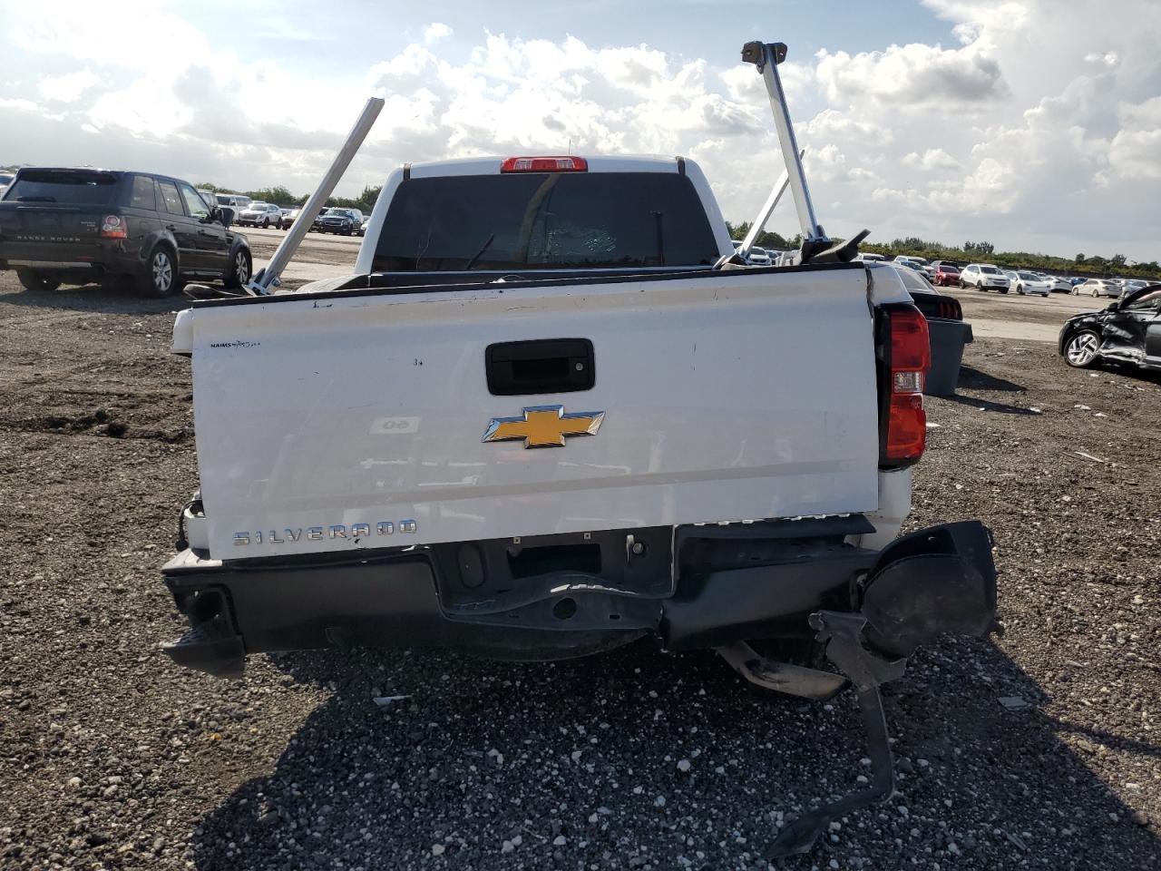2018 CHEVROLET SILVERADO - Фото 6