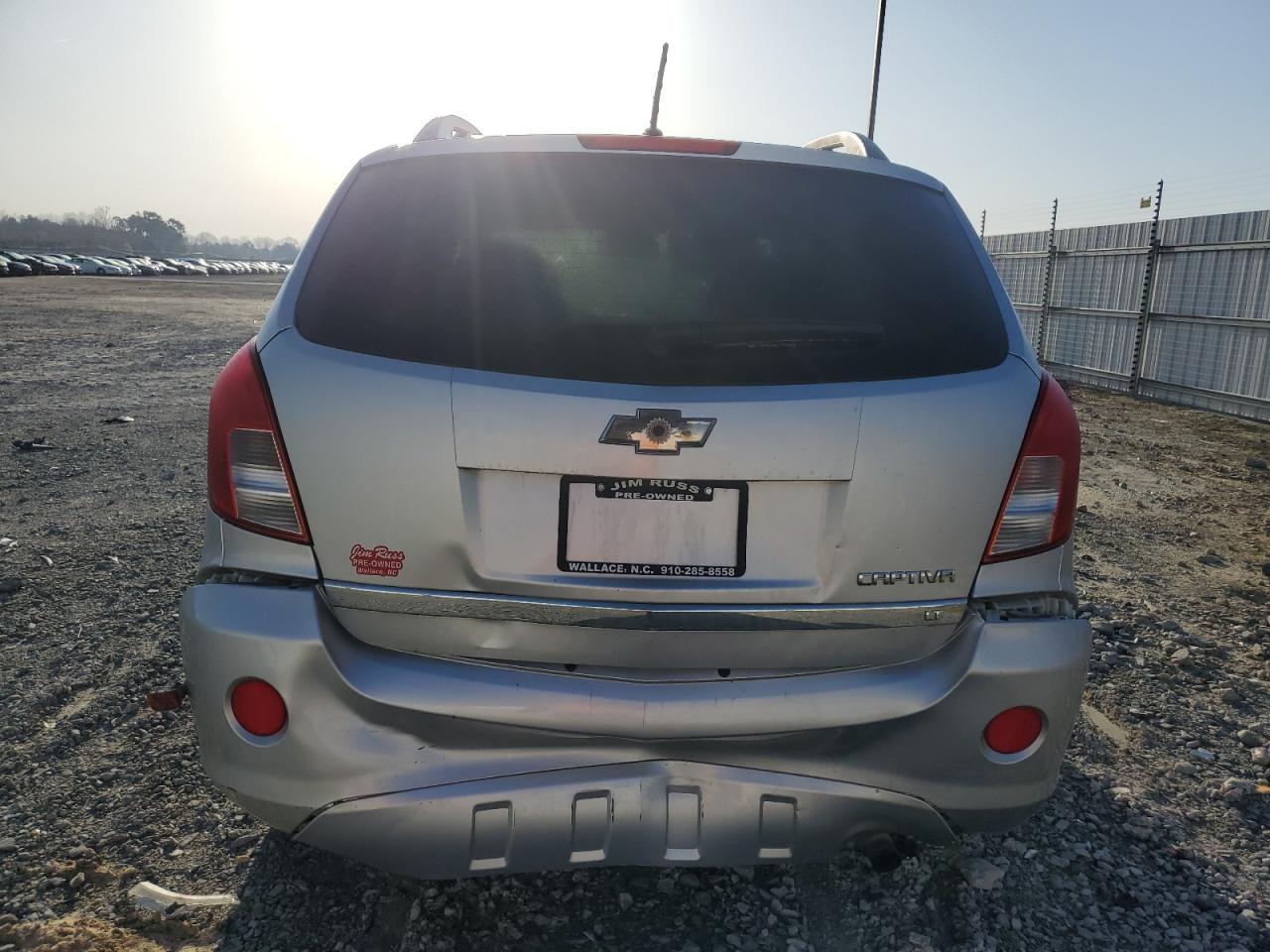 2014 CHEVROLET CAPTIVA LT - Image 6