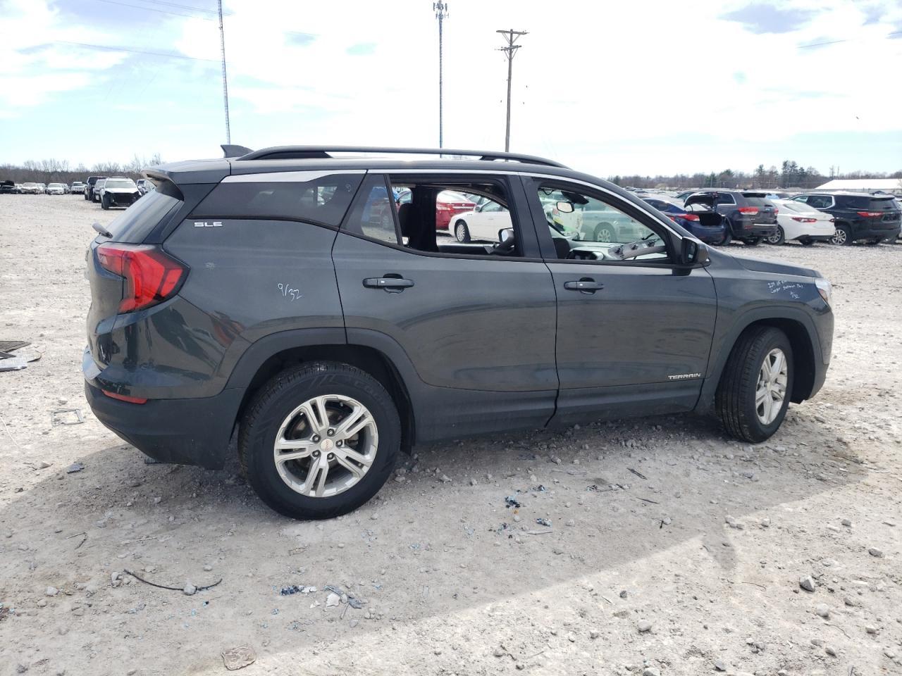 2018 GMC TERRAIN SL - Фото 3
