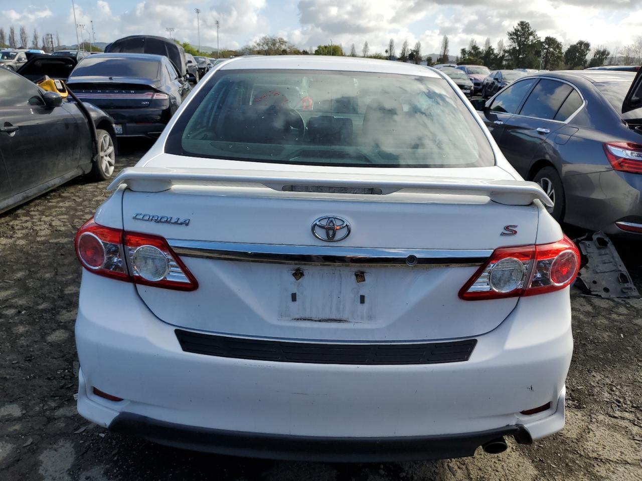 2013 TOYOTA COROLLA BA - Image 6