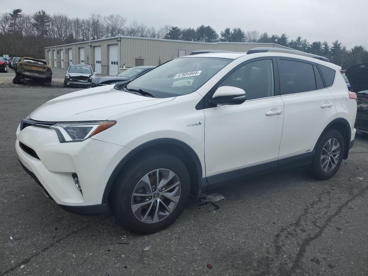 2017 TOYOTA RAV4 HV LE car image